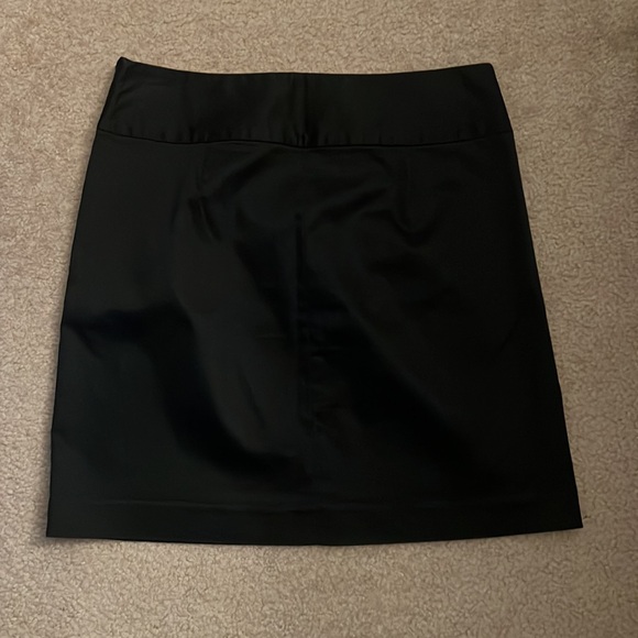 Banana Republic Skirt - Picture 2 of 3